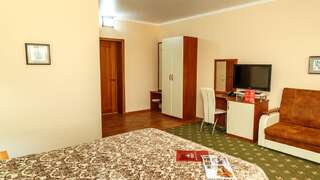 Гостиница Пансионат Тиздар Пересыпь Улучшенный двухместный номер с 1 кроватью-10