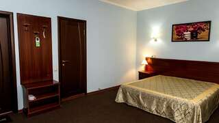 Гостиница Пансионат Тиздар Пересыпь Улучшенный двухместный номер с 1 кроватью-8