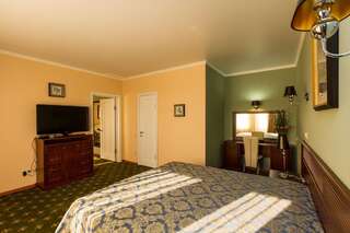 Гостиница Пансионат Тиздар Пересыпь Люкс с видом на море-1